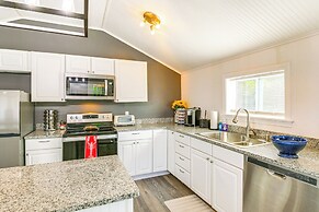 Bayfront Steuben Home w/ Screened Porch & Fire Pit