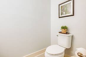 Sapphire Valley Condo w/ Pool & Lake Beach Access!