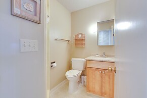 Comfortable Lincoln City Condo w/ Patio & Views!