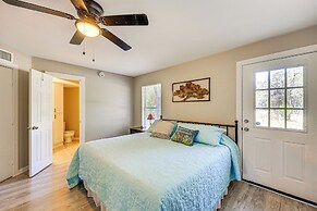 Bandera Carriage House w/ Medina River Access!