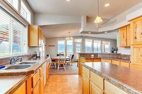 Remote Kingston Cabin w/ Mtn Views: Fish & Atv!