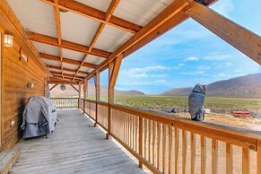 Remote Kingston Cabin w/ Mtn Views: Fish & Atv!