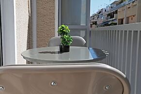 Phaedrus Living Piraeus Abstract Flat