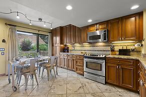 Racquet Club 84 3 Bedroom Condo by RedAwning