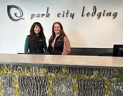 Racquet Club 84 3 Bedroom Condo by RedAwning