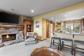 Racquet Club 84 3 Bedroom Condo by RedAwning