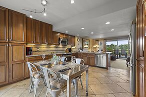 Racquet Club 84 3 Bedroom Condo by RedAwning