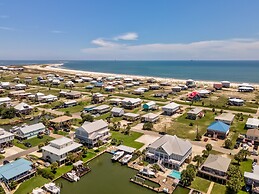 Coastal Breeze - 2123 Cadillac 3 Bedroom Home by RedAwning