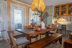 Coastal Breeze - 2123 Cadillac 3 Bedroom Home by RedAwning