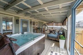 Coastal Breeze - 2123 Cadillac 3 Bedroom Home by RedAwning