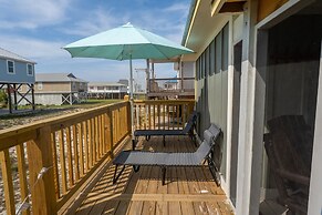 Coastal Breeze - 2123 Cadillac 3 Bedroom Home by RedAwning