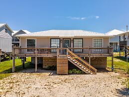 Coastal Breeze - 2123 Cadillac 3 Bedroom Home by RedAwning