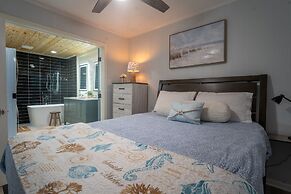 Coastal Breeze - 2123 Cadillac 3 Bedroom Home by RedAwning