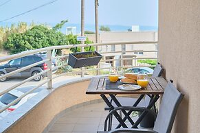 Harmony Seaside Apartment by Litto