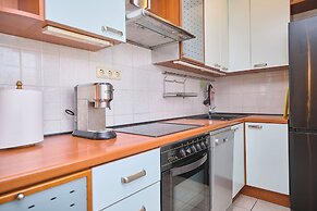 Harmony Seaside Apartment by Litto