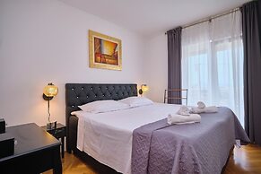 Harmony Seaside Apartment by Litto