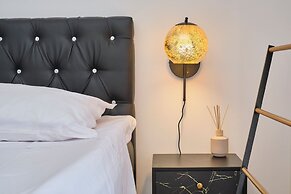 Harmony Seaside Apartment by Litto