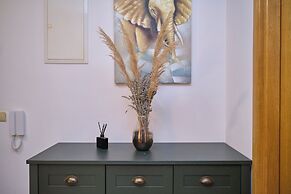 Harmony Seaside Apartment by Litto