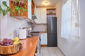 Harmony Seaside Apartment by Litto