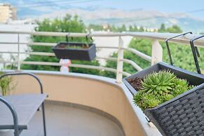 Harmony Seaside Apartment by Litto