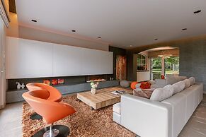 Unique and Very Exclusive Villa Gentbos With Stunning Garden