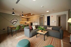 Student Only The Loom