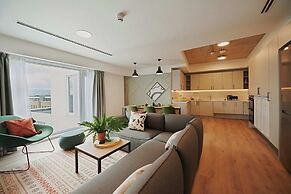 Student Only The Loom