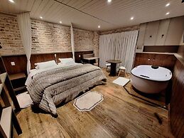 Cantos e Contos Boutique Hotel