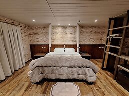 Cantos e Contos Boutique Hotel