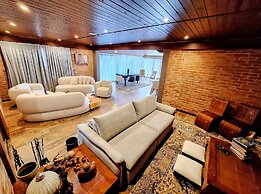 Cantos e Contos Boutique Hotel