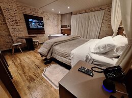 Cantos e Contos Boutique Hotel