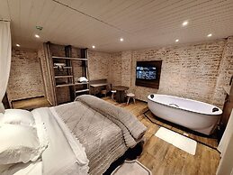 Cantos e Contos Boutique Hotel