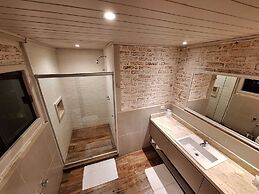 Cantos e Contos Boutique Hotel