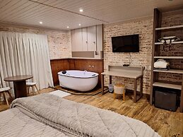 Cantos e Contos Boutique Hotel