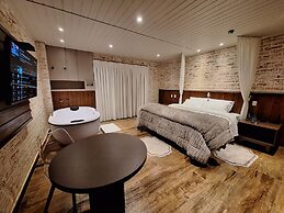 Cantos e Contos Boutique Hotel