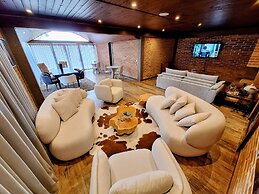 Cantos e Contos Boutique Hotel