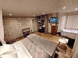 Cantos e Contos Boutique Hotel