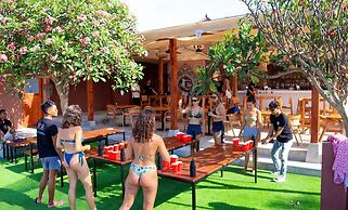 Mad Monkey Nusa Lembongan