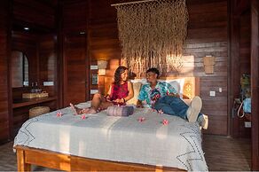 Mad Monkey Nusa Lembongan