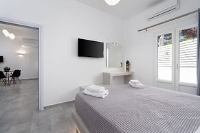 New Lux Villa Kambos & Prive Jacuzzi