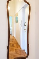 Traditional apartment Bacvice, 3 min walk to the beach