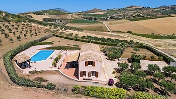 Villa sui Colli Ericini con Piscina