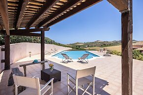 Villa sui Colli Ericini con Piscina