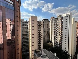 Piscina AC vaga Itaim Brazilian Corner