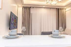 Lux Suites Enzi Heights Apartments