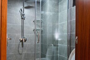 Lux Suites Enzi Heights Apartments