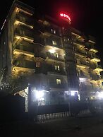 Summit palace international