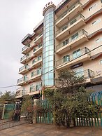 Summit palace international