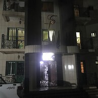 Summit palace international