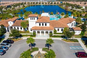 Free Water Park Private Pool and Lakeview